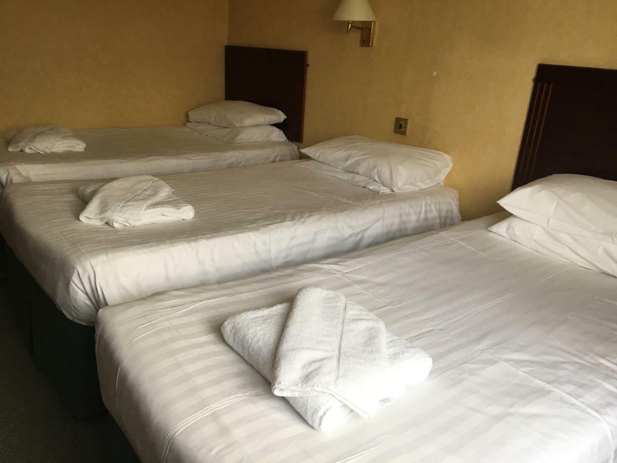 Cedar Tree Hotel Руджлі Екстер'єр фото
